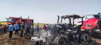 Traktörle Birlikte Tarla Da Yandi