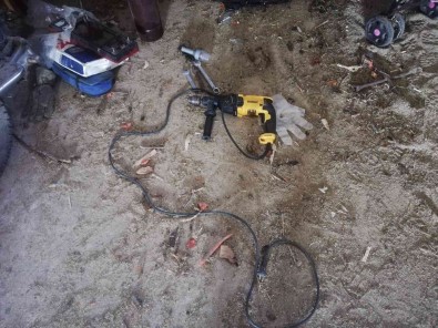 Gönen'de Kasa Hirsizlarini JASAT Yakaladi