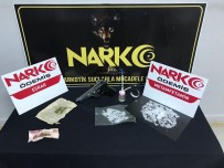 Izmir'de Uyusturucu Operasyonu Açiklamasi 5 Gözalti