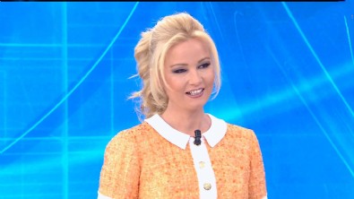 Müge Anlı canlı yayında evleneceğini açıkladı: Şinasi Yüzbaşıoğlu ile evleniyorum!