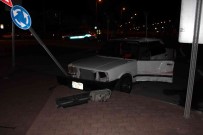 Otomobiller Çarpisti Açiklamasi 2 Yarali