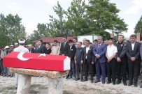 Kütahya'da Toprak Altinda Kalarak Hayatini Kaybeden Isçinin Cenazesi Defnedildi