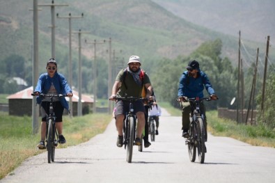 30 Kisilik Grup 50 Kilometre Pedal Çevirdi
