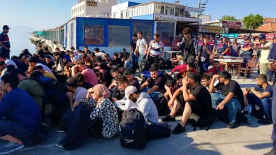 Izmir Açiklarinda 124 Düzensiz Göçmen Ile 4 Organizatör Yakalandi