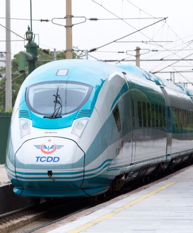 Trenlere bayram düzenlemesi! Bakanlık yazılı açıklama yaptı!