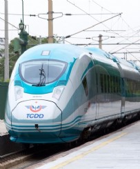 Trenlere bayram düzenlemesi! Bakanlık yazılı açıklama yaptı!