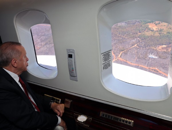 Başkan Erdoğan Marmaris'te! Yangın bölgesinde incelemelerde bulundu
