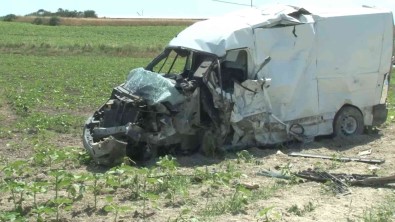 Arnavutköy'de Feci Kaza Açiklamasi 5 Yarali