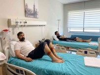 Bakirköy'deki Insaatta Feci Olay Açiklamasi Baba Ogulun Dizleri Beton Döktükleri Sirada Yandi