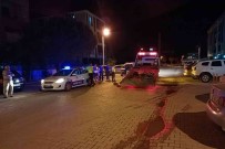 Izmir'de Taklalar Atarak Metrelerce Sürüklenen Motosikletin Sürücüsü Öldü