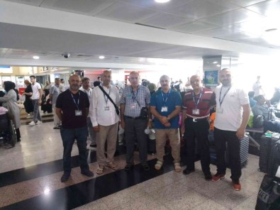 101 Kisilik Hac Kafilesi Malatya'dan Kutsal Topraklara Uçtu