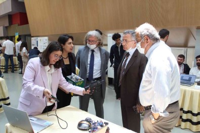 Çankaya Üniversitesi 15. Ar-Ge Proje Pazari'nda Ögrencilerin Projeleri Tanitildi