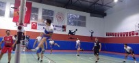 Bozyazi'da Mahalleler Arasi Voleybol Turnuvasi Sona Erdi