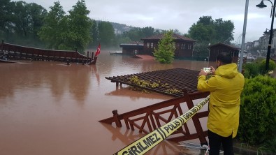 Bartin'da Irmak Tasti, Sehir Merkezi Sular Altinda Kaldi
