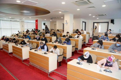 Bayrakli Belediyesinden Istihdam Atagi