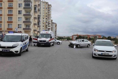 Otomobiller Çarpisti Açiklamasi 5 Yarali