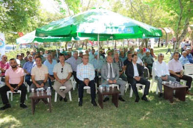 Turgutlu'da Üzüm Üreticilerine Kelter Dagitildi