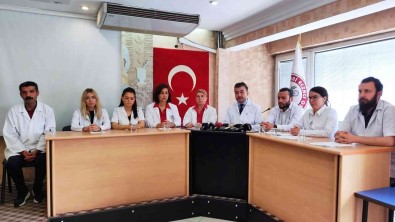 Baskan Akin Açiklamasi 'Eczacilarin Sorunlari Çözülmezse Ilaca Erisim Daha Da Zorlasacak'