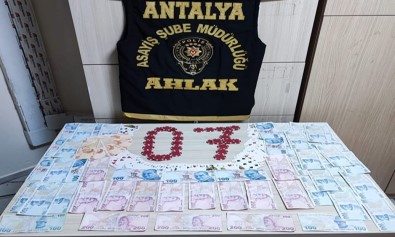 Kamera Sistemleri Ve Kapiya Koyduklari Erketeler Polis Baskinini Engelleyemedi