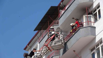Nigde'de Yangin Açiklamasi 3'Ü Çocuk 5 Kisi Kurtarildi
