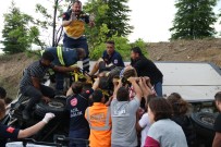 Karavanla Otomobil Çarpisti Açiklamasi 2'Si Fransiz 5 Yarali