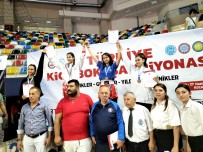 Kütahyali Elif Kaya, Kick Boks'ta Türkiye Üçüncüsü Oldu