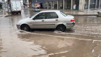 Siddetli Saganak Ve Dolu Yagisi Hayati Olumsuz Etkiledi