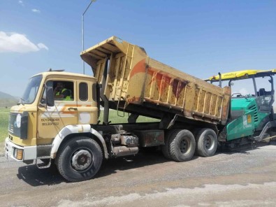 Büyüksehir'den Develi Devlet Hastanesi Çevresine 3.7 Milyon TL'lik Asfalt Çalismasi