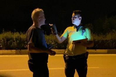 'Dur Bir Polis Arkadasi Arayacagim' Diyen Alkollü Sürücüye 7 Bin 517 TL Ceza