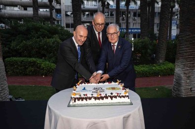 Izmir Ve Bremen'in Çeyrek Asirlik Dostlugu