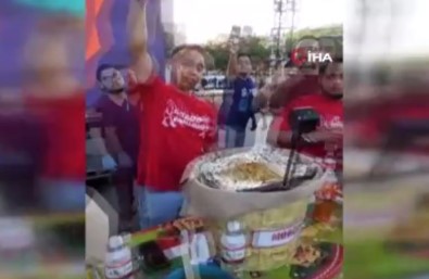 Meksika'da Tako Yeme Yarismasi Açiklamasi 50 Adet Takoyu 2 Dakika 30 Saniyede Yedi