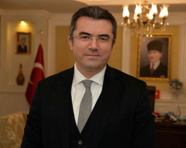 Vali Memis, 'Saglikli Bir Yasam Için Çevremizi Koruyalim'