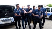 Kavgayi Ayirmaya Çalisan Polisi Biçakladi