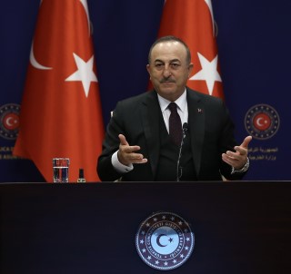 Bakan Çavusoglu Açiklamasi 'Yunanistan Bizim Yazdigimiz Mektuplara Adam Gibi Cevap Versin'