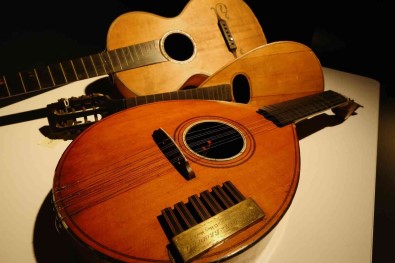 ABD'den Müzik Enstrümanlari Müzesi'ne Degerli Bagis