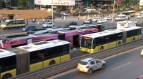 Beylikdüzü'nde Metrobüs Arizasinda Uzun Kuyruklar Olustu, Yolcular Duraklara Yigildi