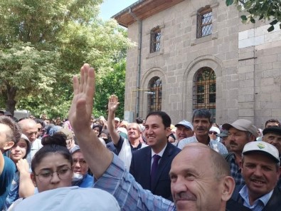 Bolvadin'de 35 Haci Adayi Kutsal Topraklara Ugurlandi