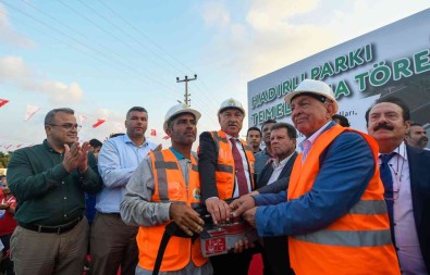 Karalar Açiklamasi 'Adana'nin Dört Bir Yaninda Halkimiza Hizmeti Artiriyoruz'