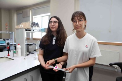 Lise Ögrencilerinden Proje Basarisi