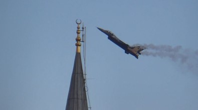 SOLOTÜRK'ten Muhtesem Gösteri Açiklamasi Dosta Güven Düsmana Korku Saldi