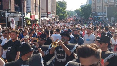 Tekirdag'da Kiraz Festivali Için Dev Yürüyüs