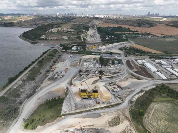 Kanal İstanbul projesinde ilk köprü yükseliyor