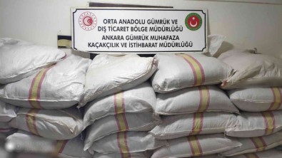 Ankara'da 3 Milyon 978 Bin Adet Doldurulmus Makaron Ile 2 Ton 875 Kilogram Kiyilmis Tütün Ele Geçirildi