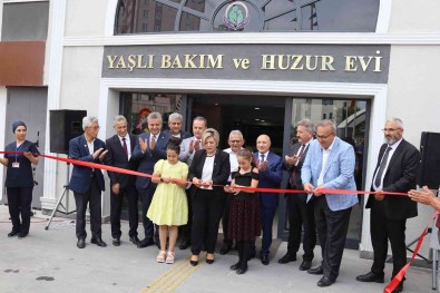 Bu Merkez Yaslilara 5 Yildizli Otel Konforu Yasatacak