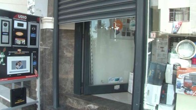 Gaziosmanpasa'da Arsiz Hirsizlardan Vatandaslara Satirli Tehdit Açiklamasi O Anlar Kamerada