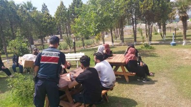 Jandarmadan Düzensiz Göçmenlere Geçit Yok