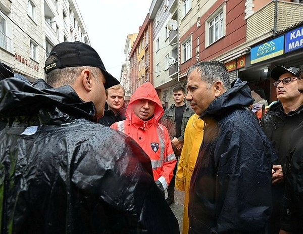 İstanbul'u sel vurdu, İBB Başkanı yine ortada yok! Flaş iddia: Ekrem İmamoğlu Muğla Fethiye'de tatilde...