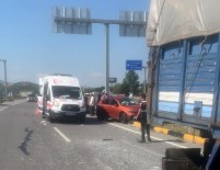 Manisa'da Trafik Kazasi Açiklamasi 1'I Agir 5 Yarali