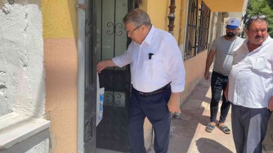 Yunusemre'de 5 Bin Aileye 30 Ton Kurban Eti Dagitildi