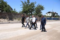 Baskan Palancioglu, Erenköy'deki Asfalt Çalismalarini Inceledi